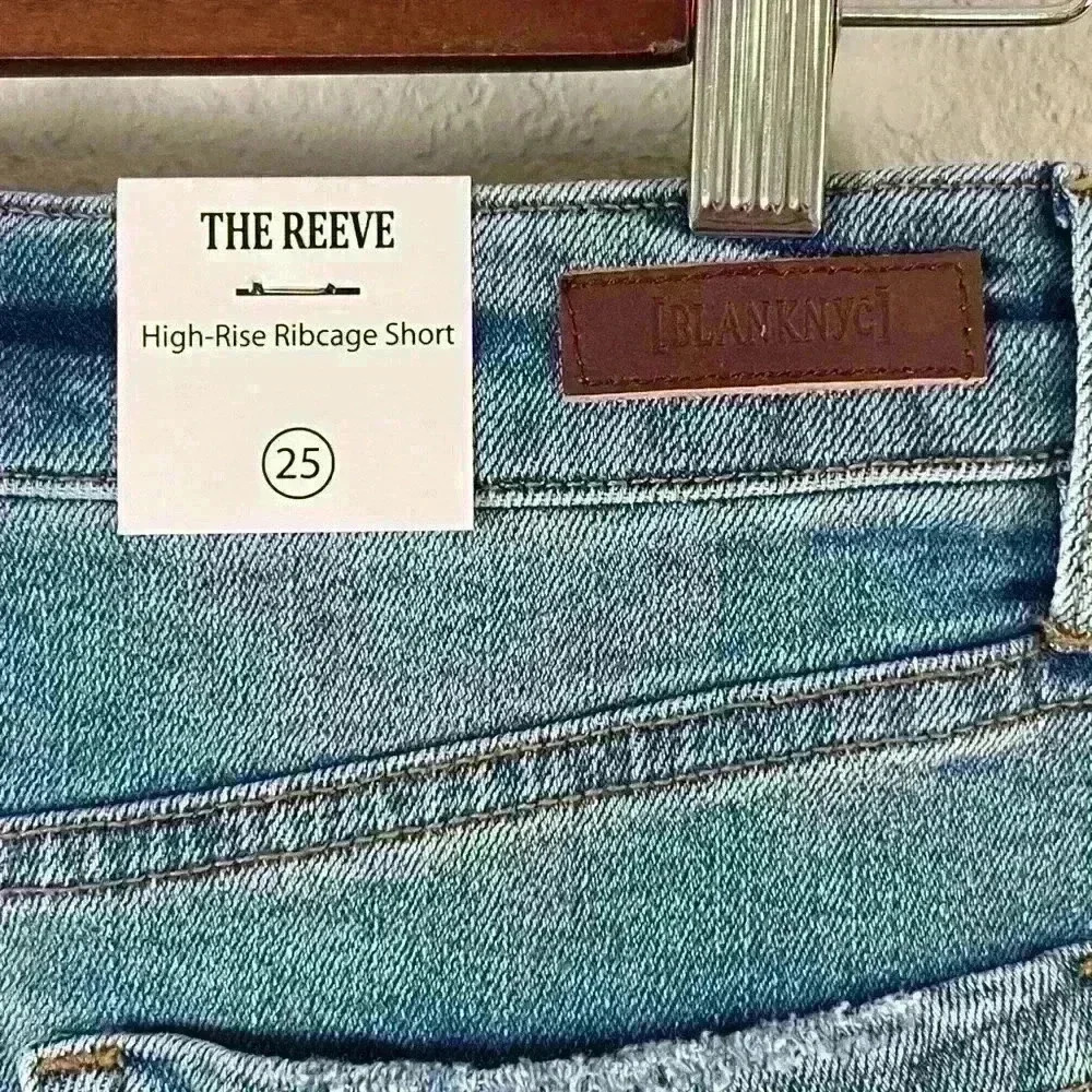 Blank NYC The Reeve High-Rise Ribcage Distressed Jean Short Women's 25 NWT - Picture 9 of 14